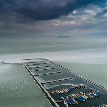 בית נופש In 49194